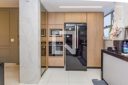 Cozinha de apartamento à venda com 3 quartos, 135m² em Buritis, Belo Horizonte
