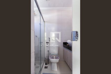 Banheiro da Suíte de apartamento à venda com 3 quartos, 65m² em Vila Cloris, Belo Horizonte