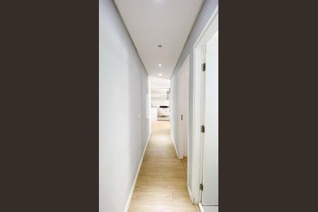 Corredor de apartamento para alugar com 2 quartos, 46m² em Jardim Utinga, Santo André