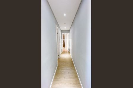 Corredor de apartamento para alugar com 2 quartos, 46m² em Jardim Utinga, Santo André