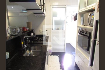 Cozinha de apartamento à venda com 2 quartos, 57m² em Vila Andrade, São Paulo