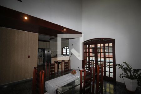 Casa à venda com 4 quartos, 395m² em Interlagos, São Paulo