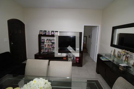 Sala de casa para alugar com 4 quartos, 259m² em Vila Nova Carolina, São Paulo