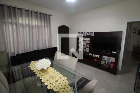 Sala de casa à venda com 4 quartos, 259m² em Vila Nova Carolina, São Paulo