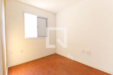 Quarto 2 de apartamento para alugar com 2 quartos, 46m² em Conjunto Residencial José Bonifácio, São Paulo