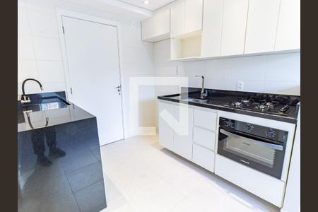 Sala/Cozinha de apartamento à venda com 1 quarto, 25m² em Vila Cláudia, São Paulo