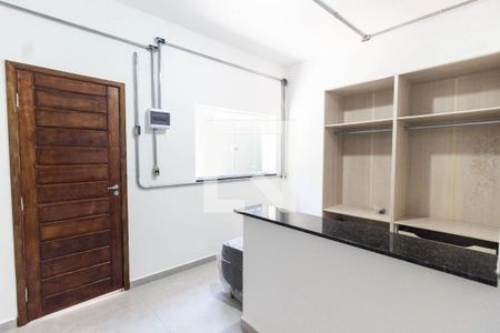 Quarto de casa para alugar com 1 quarto, 30m² em Chora Menino, São Paulo