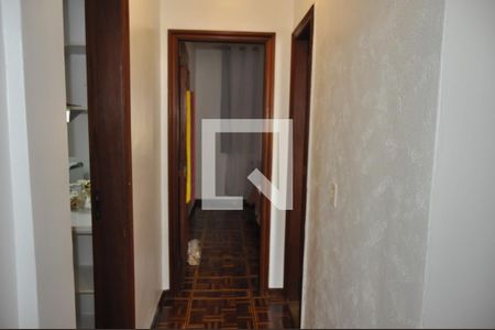 Corredor  de apartamento à venda com 3 quartos, 120m² em Engenho de Dentro, Rio de Janeiro