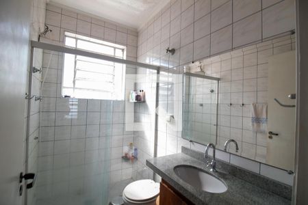 Banheiro de casa à venda com 2 quartos, 80m² em Jardim das Acacias, São Paulo