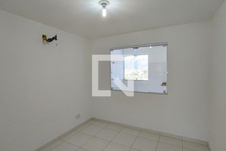 quarto 1 de apartamento para alugar com 2 quartos, 60m² em Taquara, Rio de Janeiro