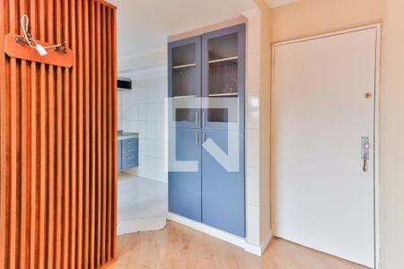 Apartamento à venda com 108m², 2 quartos e 1 vaga Apartamento à venda com 108m², 2 quartos e 1 vagaCozinha e Área de Serviço