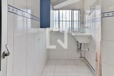 Apartamento à venda com 108m², 2 quartos e 1 vaga Apartamento à venda com 108m², 2 quartos e 1 vagaCozinha e Área de Serviço