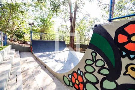 Apartamento à venda com 108m², 2 quartos e 1 vaga Apartamento à venda com 108m², 2 quartos e 1 vagaCondomínio