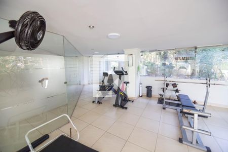 Apartamento à venda com 108m², 2 quartos e 1 vaga Apartamento à venda com 108m², 2 quartos e 1 vagaÁrea comum - Academia