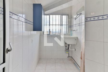 Apartamento à venda com 108m², 2 quartos e 1 vaga Apartamento à venda com 108m², 2 quartos e 1 vagaCozinha e Área de Serviço