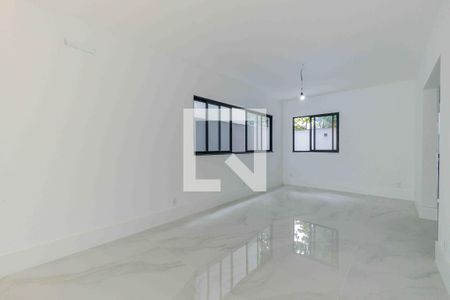 Sala de casa de condomínio à venda com 3 quartos, 370m² em Recreio dos Bandeirantes, Rio de Janeiro
