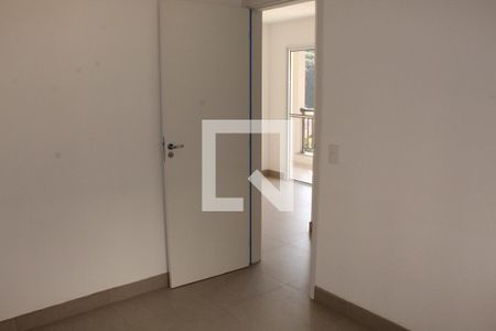 Quarto  de apartamento para alugar com 2 quartos, 53m² em Jardim Rebelato, Cotia