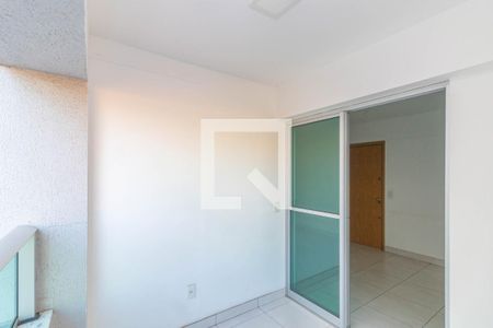 Sacada de apartamento à venda com 2 quartos, 60m² em Ipiranga, Belo Horizonte