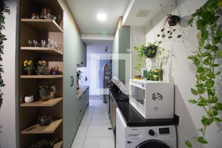 Cozinha  de apartamento para alugar com 2 quartos, 60m² em Vila Mazzei, São Paulo