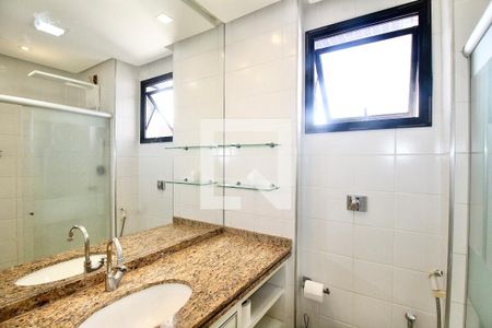 Banheiro da Suíte de apartamento para alugar com 3 quartos, 90m² em Candeal, Salvador