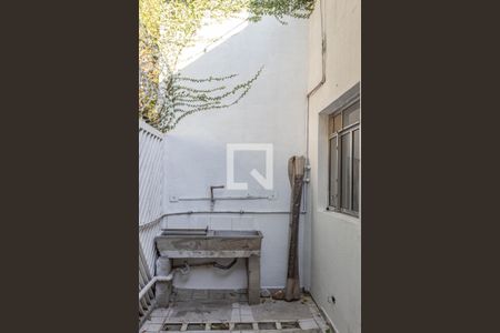 Casa à venda com 255m², 5 quartos e 2 vagas Casa à venda com 255m², 5 quartos e 2 vagasÁrea de serviços