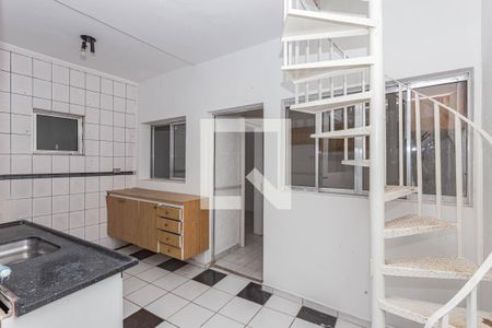 Casa à venda com 255m², 5 quartos e 2 vagas Casa à venda com 255m², 5 quartos e 2 vagasArea de serviços