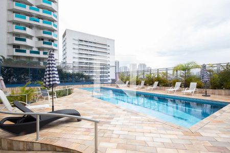 Apartamento à venda com 100m², 3 quartos e 3 vagas Apartamento à venda com 100m², 3 quartos e 3 vagasÁrea comum - Piscina