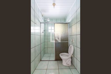 Banheiro de casa para alugar com 2 quartos, 120m² em Veloso, Osasco