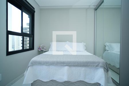 Sala/Quarto de apartamento à venda com 1 quarto, 30m² em Pinheiros, São Paulo