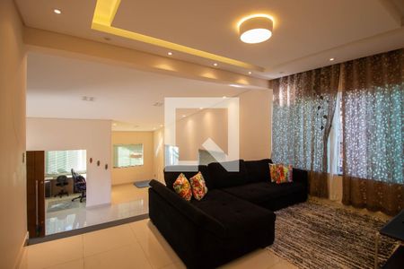 Sala de casa para alugar com 3 quartos, 640m² em Vila Carolina, São Paulo