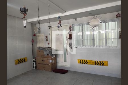 Garagem de casa à venda com 4 quartos, 201m² em Cambuci, São Paulo