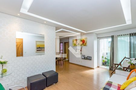 Sala de apartamento para alugar com 3 quartos, 100m² em João Pinheiro, Belo Horizonte