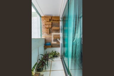 Varanda da Sala de apartamento para alugar com 3 quartos, 100m² em João Pinheiro, Belo Horizonte