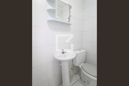 Banheiro da Suíte de casa para alugar com 1 quarto, 25m² em Parque Edu Chaves, São Paulo