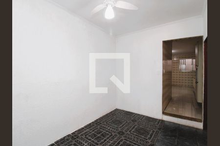 Sala de casa para alugar com 4 quartos, 100m² em Parque Edu Chaves, São Paulo