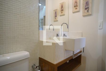 Lavabo de apartamento para alugar com 2 quartos, 65m² em Centro, Florianópolis