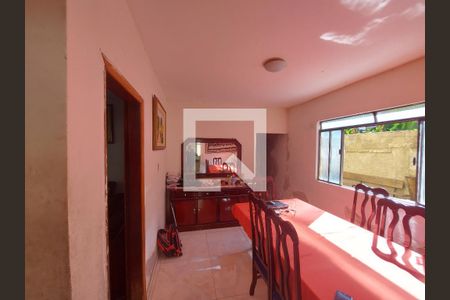 Sala de jantar  de casa para alugar com 6 quartos, 240m² em Linda Vista, Contagem