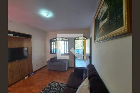 Sala de casa à venda com 4 quartos, 240m² em Linda Vista, Contagem