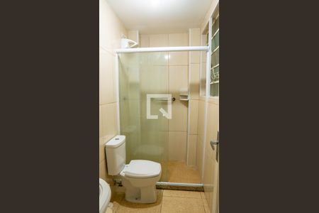 Banheiro de apartamento para alugar com 1 quarto, 28m² em República, São Paulo