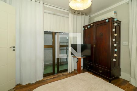 Quarto Suíte de apartamento para alugar com 2 quartos, 70m² em Independência, Porto Alegre