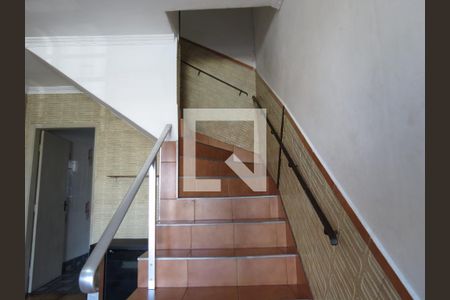 Sala - Escada de casa para alugar com 2 quartos, 100m² em Nossa Senhora do Ó, São Paulo