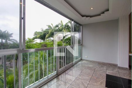 Varanda de apartamento para alugar com 3 quartos, 180m² em Barra da Tijuca, Rio de Janeiro