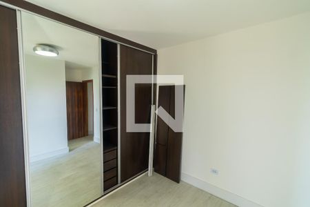 Suíte 1 de casa de condomínio à venda com 2 quartos, 70m² em Vila Nhocune, São Paulo