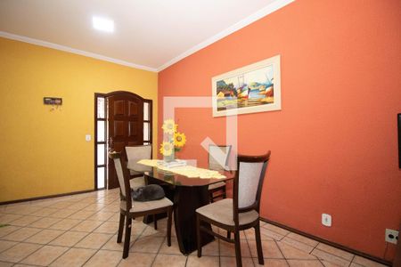 Sala de casa para alugar com 3 quartos, 285m² em Núcleo Bandeirante, Brasília