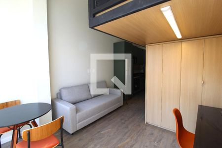 Sala de kitnet/studio para alugar com 1 quarto, 27m² em Moema, São Paulo