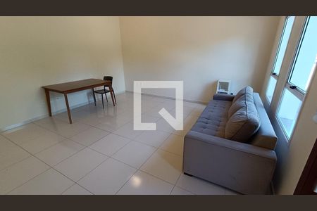 Sala de casa de condomínio para alugar com 3 quartos, 200m² em Horto Florestal, Sorocaba