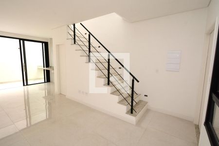 Sala de casa à venda com 3 quartos, 149m² em Jardim Prudencia, São Paulo
