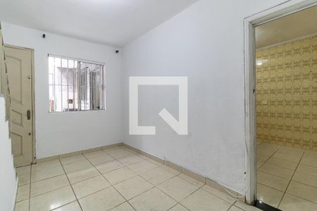 Sala de casa à venda com 2 quartos, 70m² em Vila Caraguatá, São Paulo