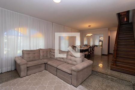 Sala de casa para alugar com 5 quartos, 240m² em Jardim Guanca, São Paulo