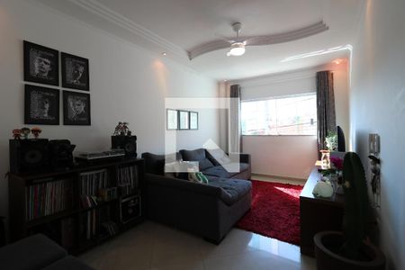 Sala de casa à venda com 3 quartos, 124m² em Vila Pires, Santo André